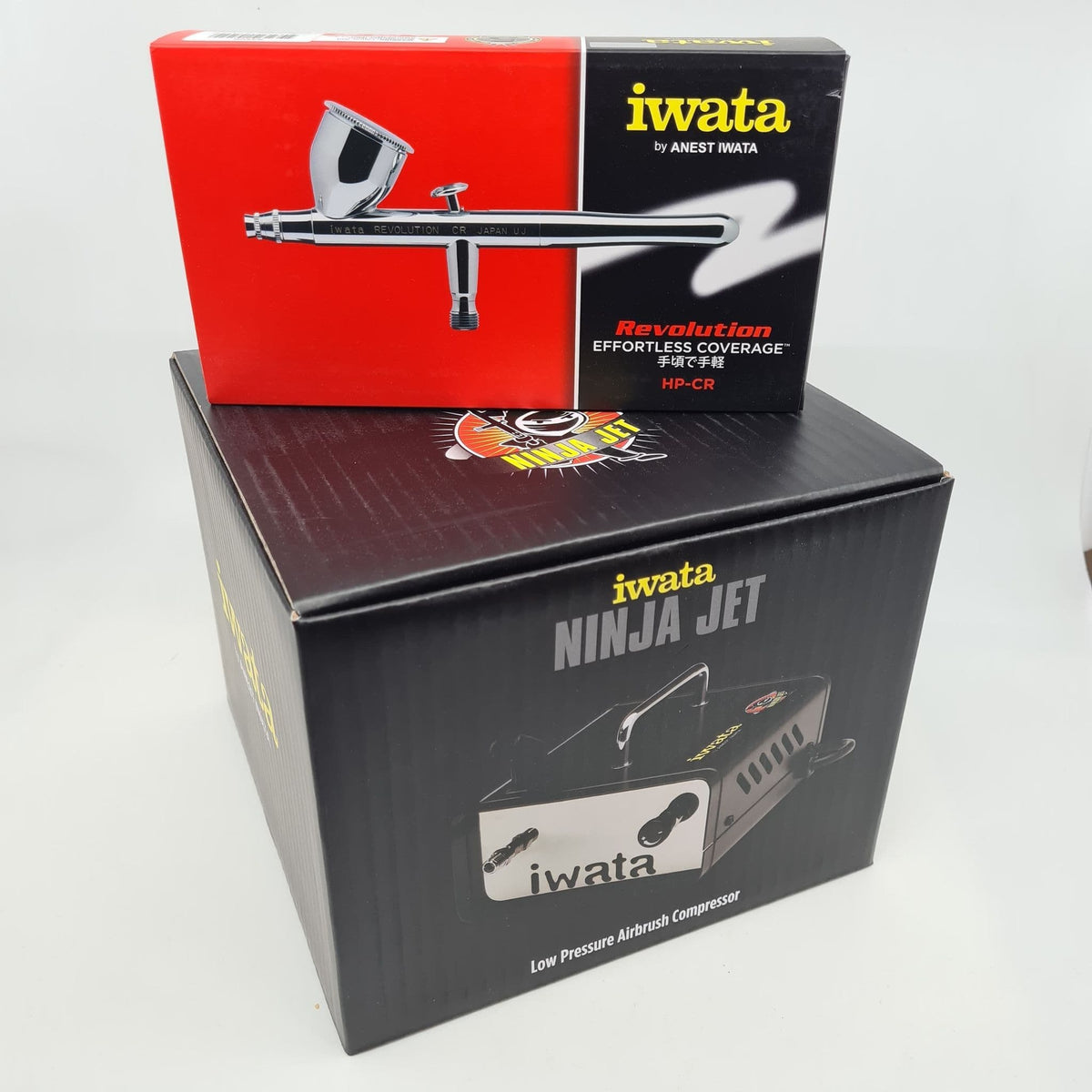 IWATA AIRBRUSH SET- REVOLUTION AND NINJA JET